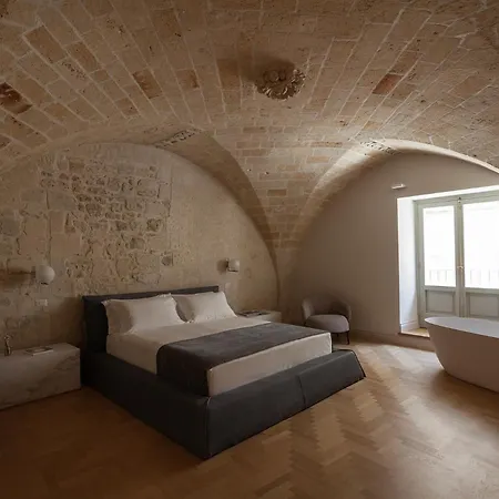 Palazzo Zimara Boutique Hotel